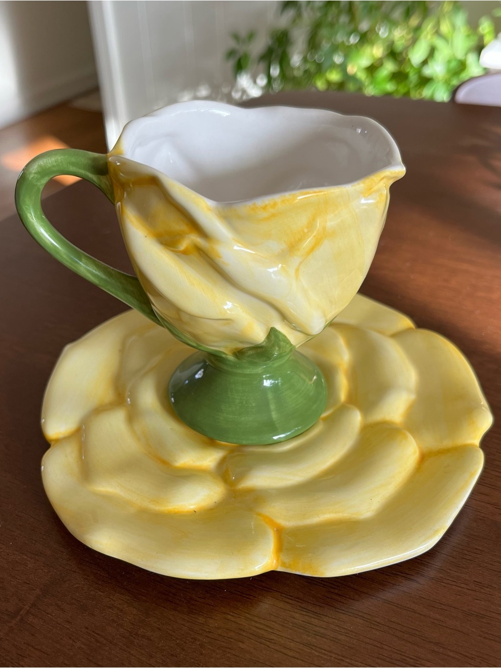 Floral Teacup & Saucer Set in Yellow